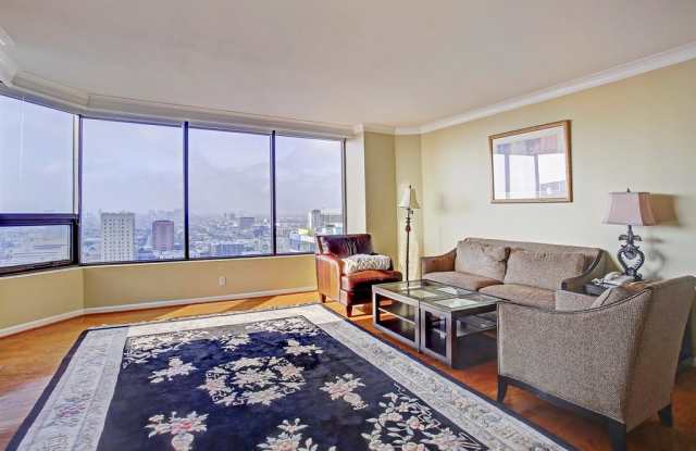 1111 Caroline Street - 1111 Caroline St, Houston, TX 77010
