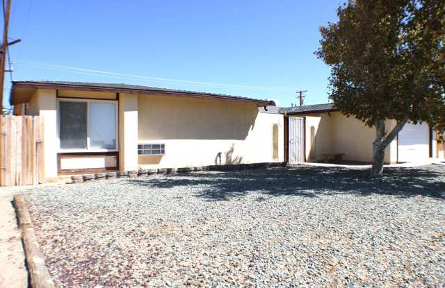 Charming 2 Bedroom, 1 Bath in California City, CA! photos photos