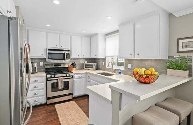883 Magnolia Avenue - 883 Magnolia Avenue, Pasadena, CA 91106