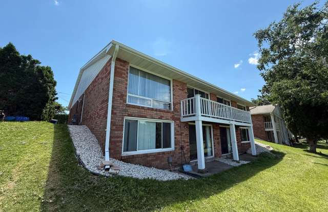 3029 Humboldt Rd photos photos
