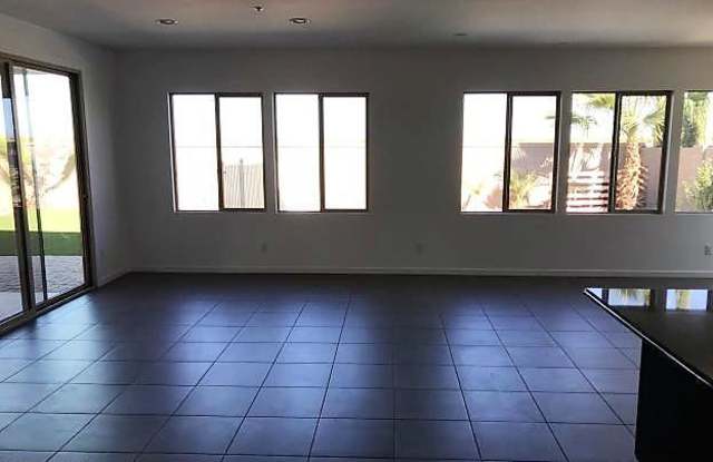 1778 E DUBOIS Avenue Gallery 2
