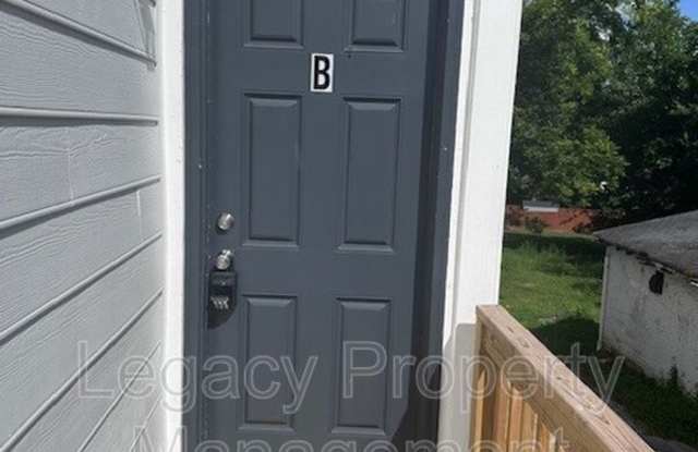 215 N Logan St photos photos