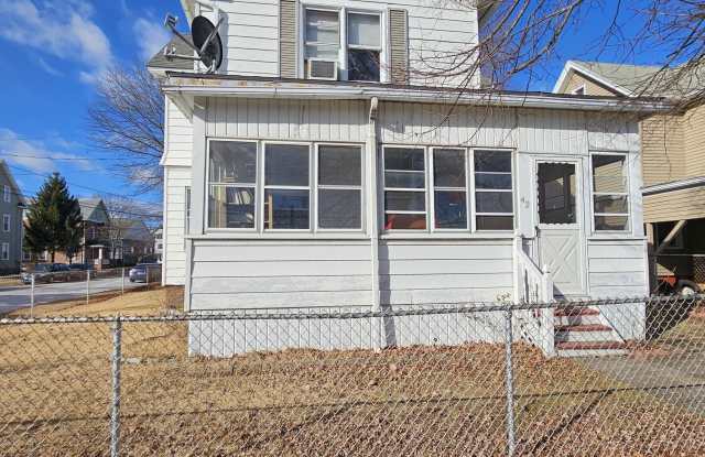 42 Washington Street - 42 Washington Street, Wallingford Center, CT 06492