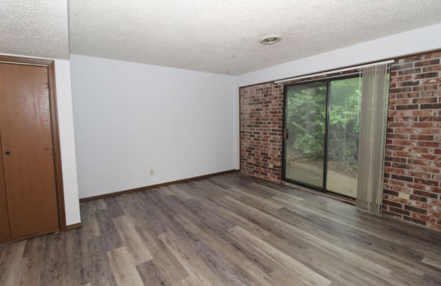 362  West Rock St. photos photos