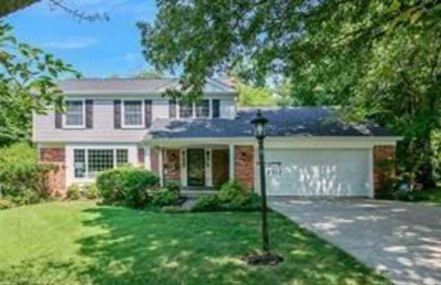 8513 Fox Run - 8513 Fox Run, Potomac, MD 20854