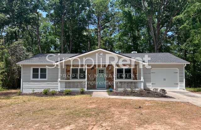 FULLY RENOVATED! 3 Bdrm / 2 Bath Home - Available Now! 1st month's rent FREE with 13-month lease!! - 914 Stormy Lane, Clayton County, GA 30238