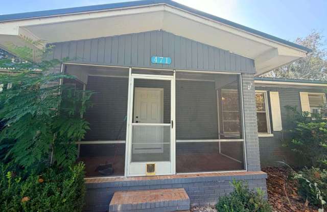 471 THERESA CT Gallery 1