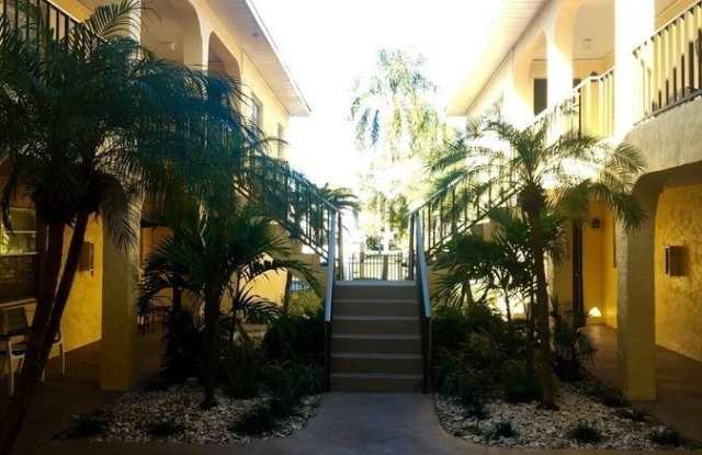 7025 Hibiscus Ave S - 7025 Gallery 2