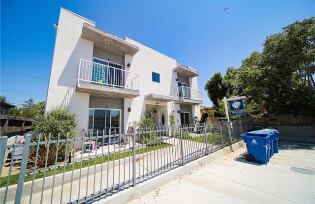 5914 Vineland Avenue - 5914 Vineland Avenue, Los Angeles, CA 91601