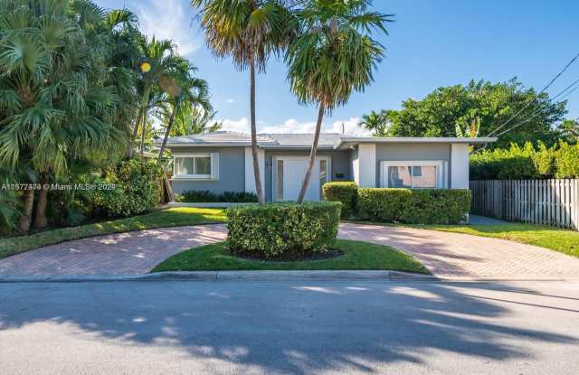 9272 Byron Ave - 9272 Byron Avenue, Surfside, FL 33154
