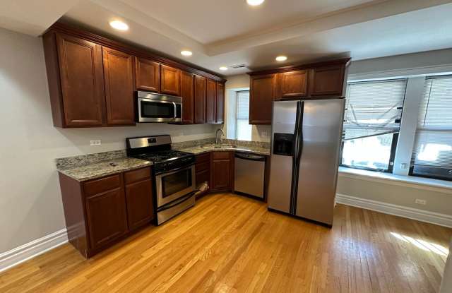 3917 W Altgeld St photos photos