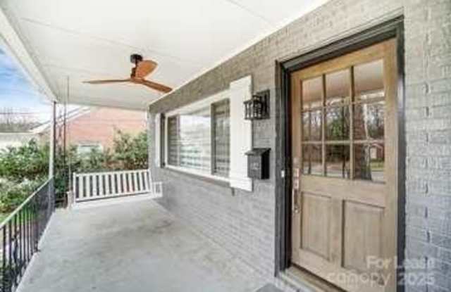 812 West Boulevard Gallery 3