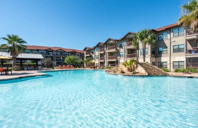 Legacy Brooks photos photos