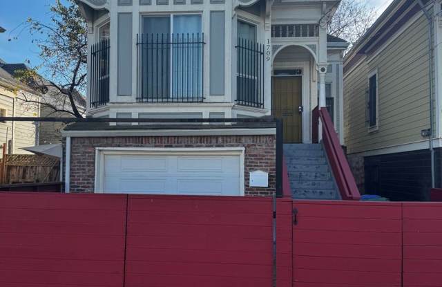 1709 Goss St photos photos