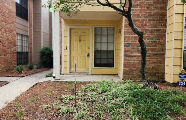 Bracewell Dr #D 224 photos photos