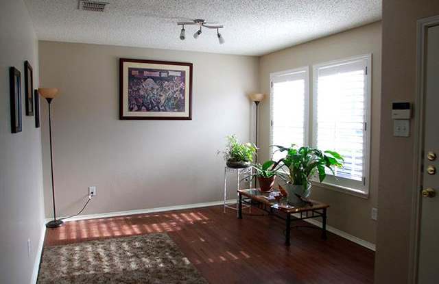 2918 Marquis Lane Gallery 2
