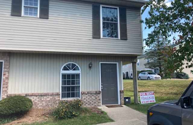 3 Bedroom/2.5 Bath Townhouse located Southside Bloomington photos photos