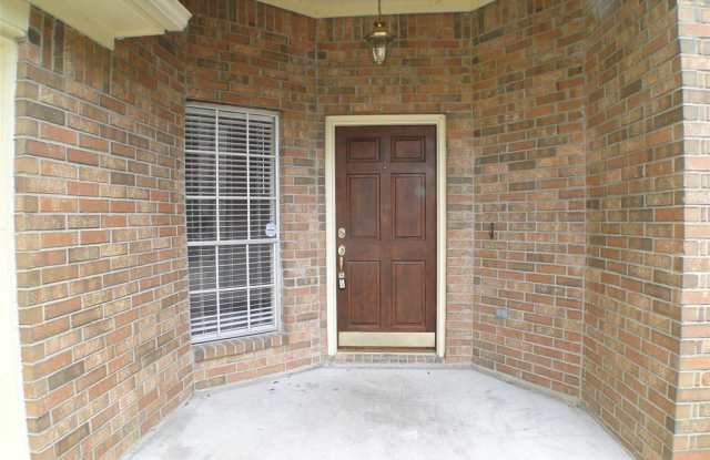 22807 Red River Drive Gallery 2