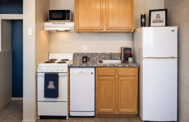 University Manor Apartments Gallery 4