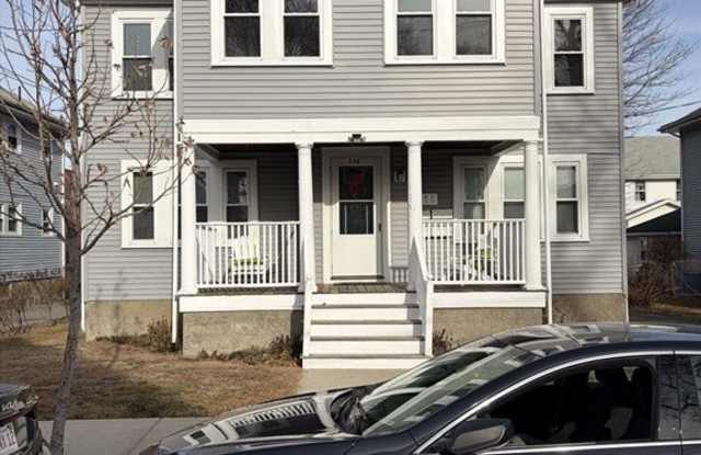 146 Willow St unit: 2 photos photos 146 Willow St unit: 2 photos photos