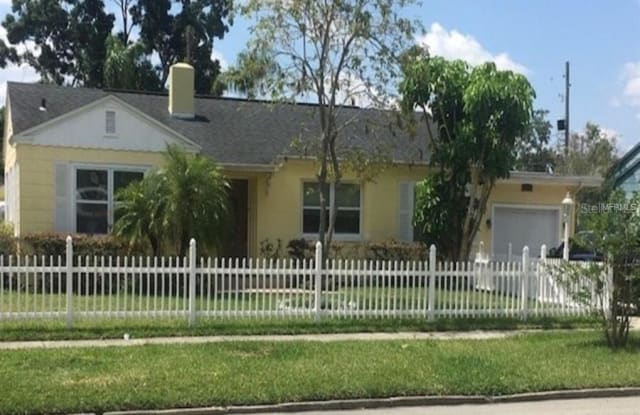 918 W SMITH STREET - 918 W Smith Street, Orlando, FL 32804