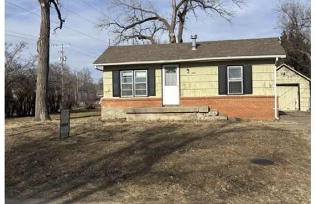 1030 West 14th Avenue - 1030 West 14th Avenue, Hutchinson, KS 67501 1030 West 14th Avenue - 1030 West 14th Avenue, Hutchinson, KS 67501