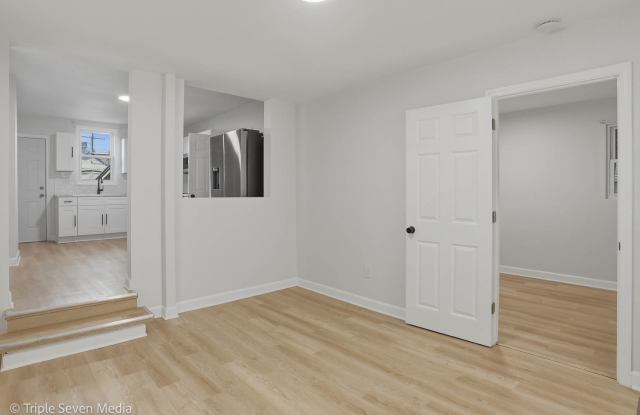 1902 South May Street - 1 photos photos