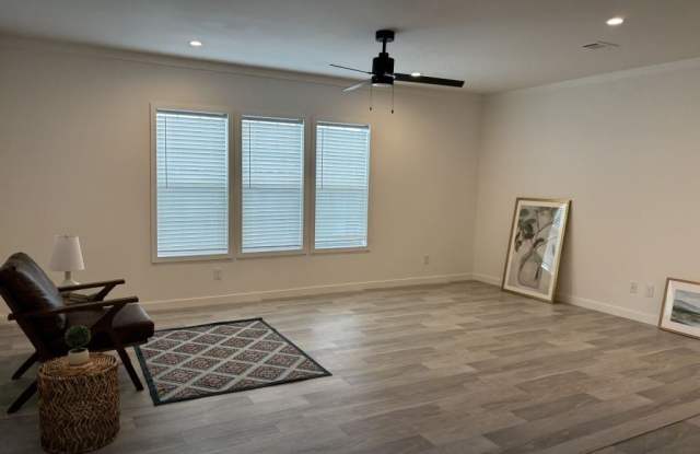 5703 Blue Harbor Drive Gallery 4