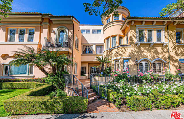 143 North Arnaz Drive photos photos 143 North Arnaz Drive photos photos