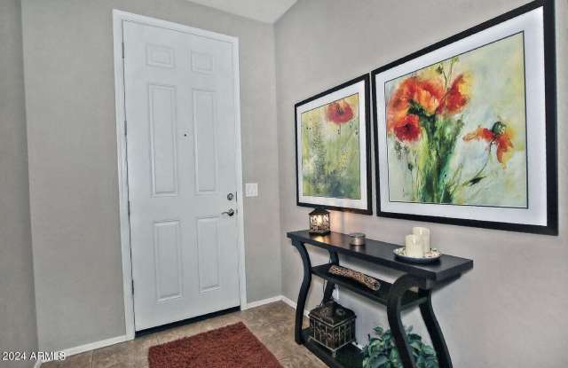 4394 N HUMMINGBIRD Drive Gallery 3