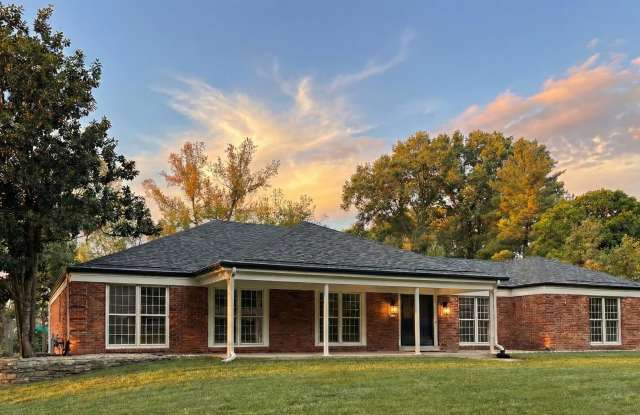 14060 Agusta Drive - 14060 Agusta Drive, Chesterfield, MO 63017