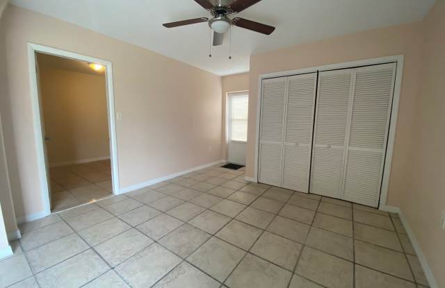 8053 Winthrop Drive Gallery 4