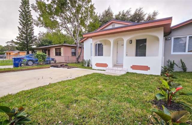 1066 NW 112th St photos photos