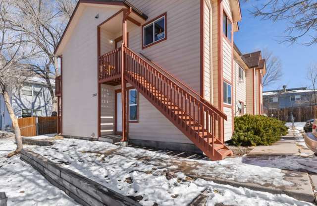 Charming Main Level Living in Park Hill! photos photos