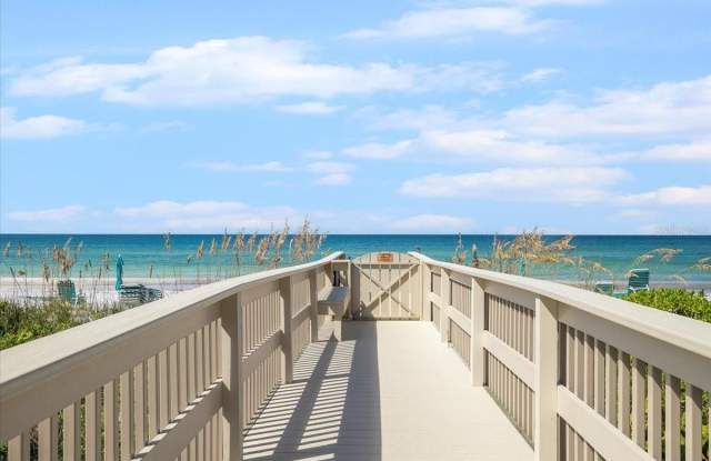 535 SANCTUARY DRIVE - 535 Sanctuary Drive, Longboat Key, FL 34228