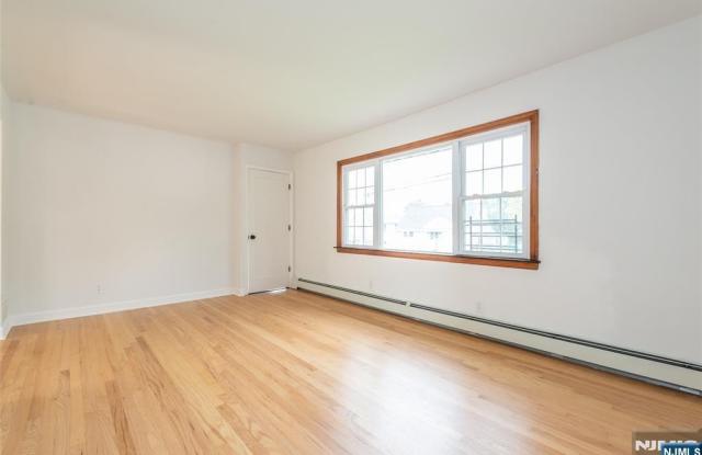 222 Union Avenue Gallery 4