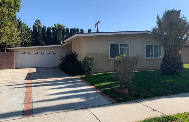 7738 Zelzah Ave. Gallery 2