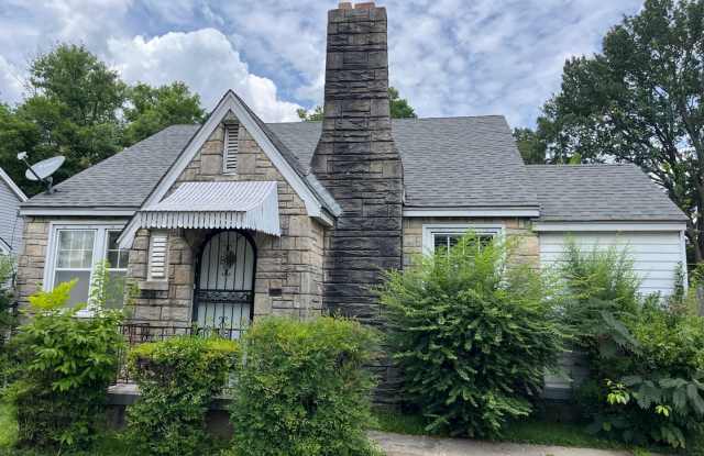 Available Now!! - 3236 Park Avenue, Memphis, TN 38111