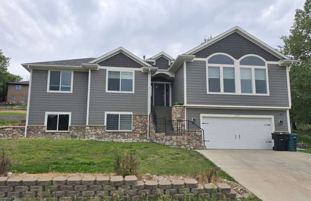 Spacious 5-Bedroom Home in Desirable Briarwood Neighborhood - 2920 Kincaid Road, Billings, MT 59101