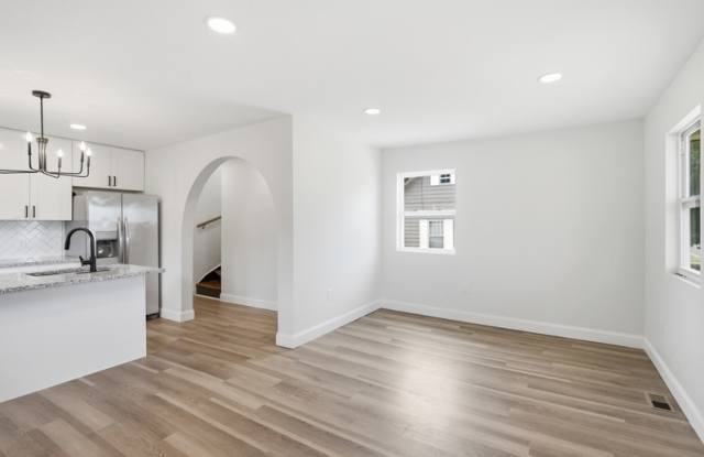 255 Telford Street Gallery 4