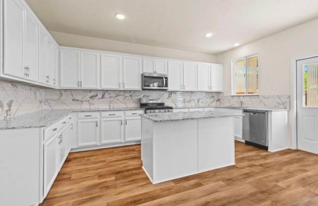 4BR Winding Brook Sanctuary near Top NISD Schools | No Pets Allowed Gallery 3