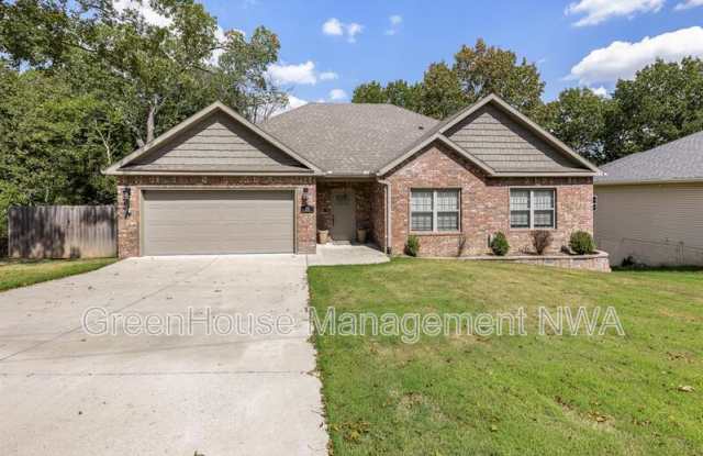 28 Mills Dr Gallery 1