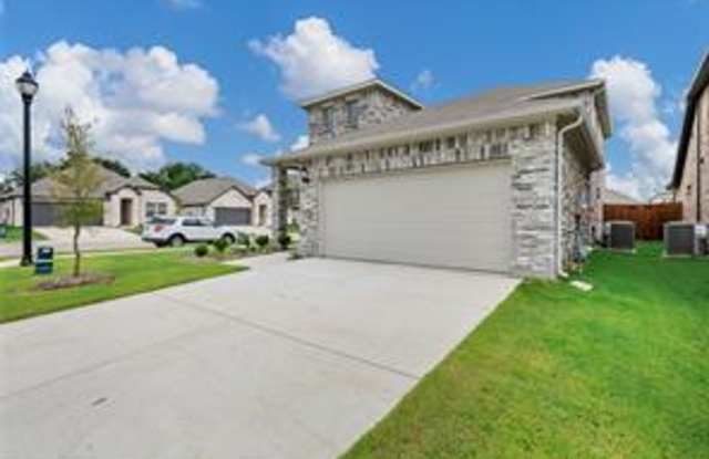 Spacious 3BR/2.5BA Home Near Parks, Dining & Community Pool Gallery 4