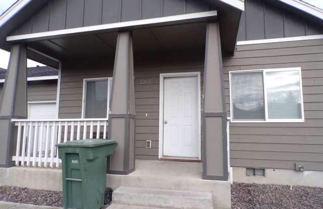 2207 Jakob - 2207 Jakob Avenue, La Grande, OR 97850