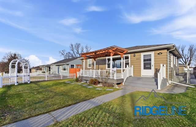 Immaculately Cared for Remodeled East End home photos photos