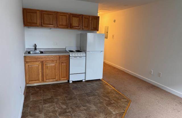 181 Pleasant St. photos photos