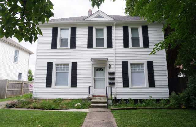Must see two bedroom Apartment in bustling Mt Clemens! photos photos