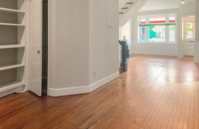 1609 Floyd Avenue Gallery 4
