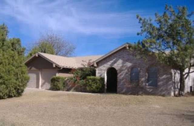 105 Lantana - 105 Lantana Ln, Del Rio, TX 78840