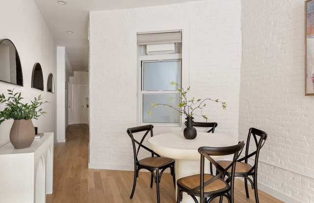 214 West 16th Street Gallery 3